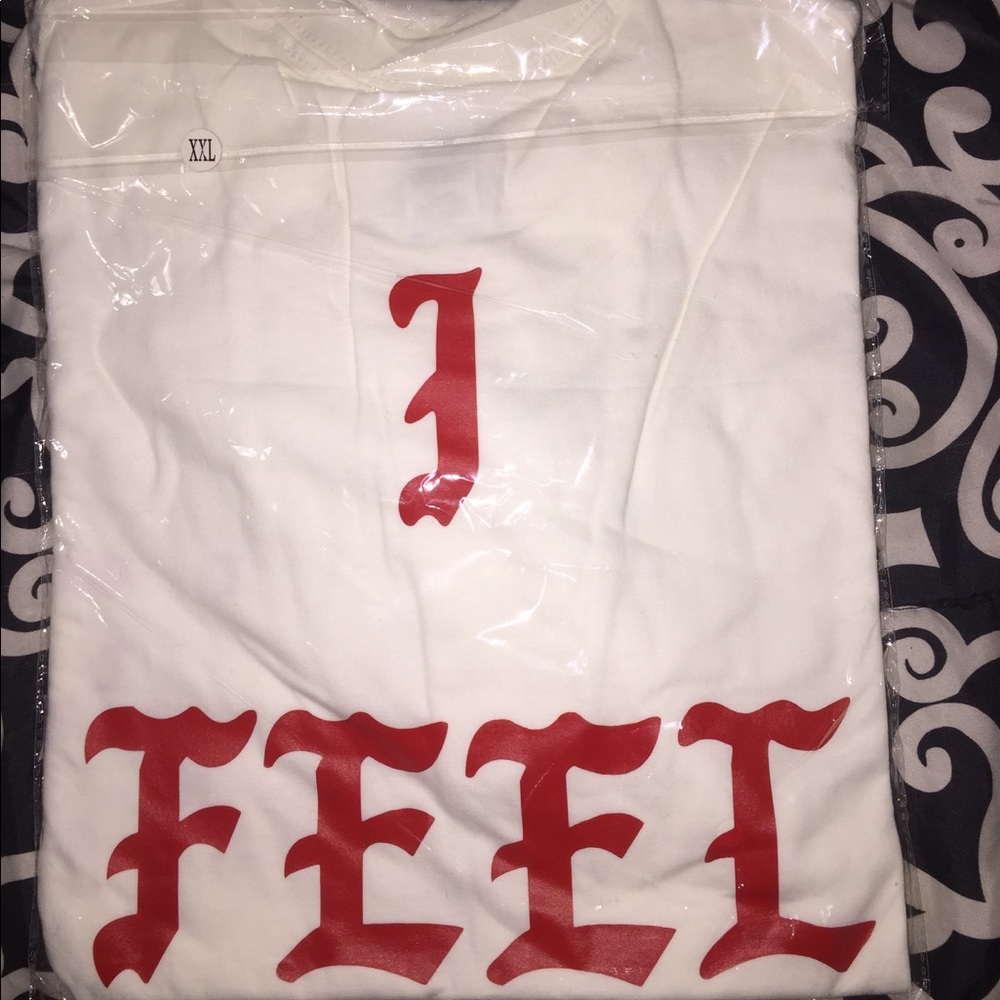 Kanye west feel like Pablo tee